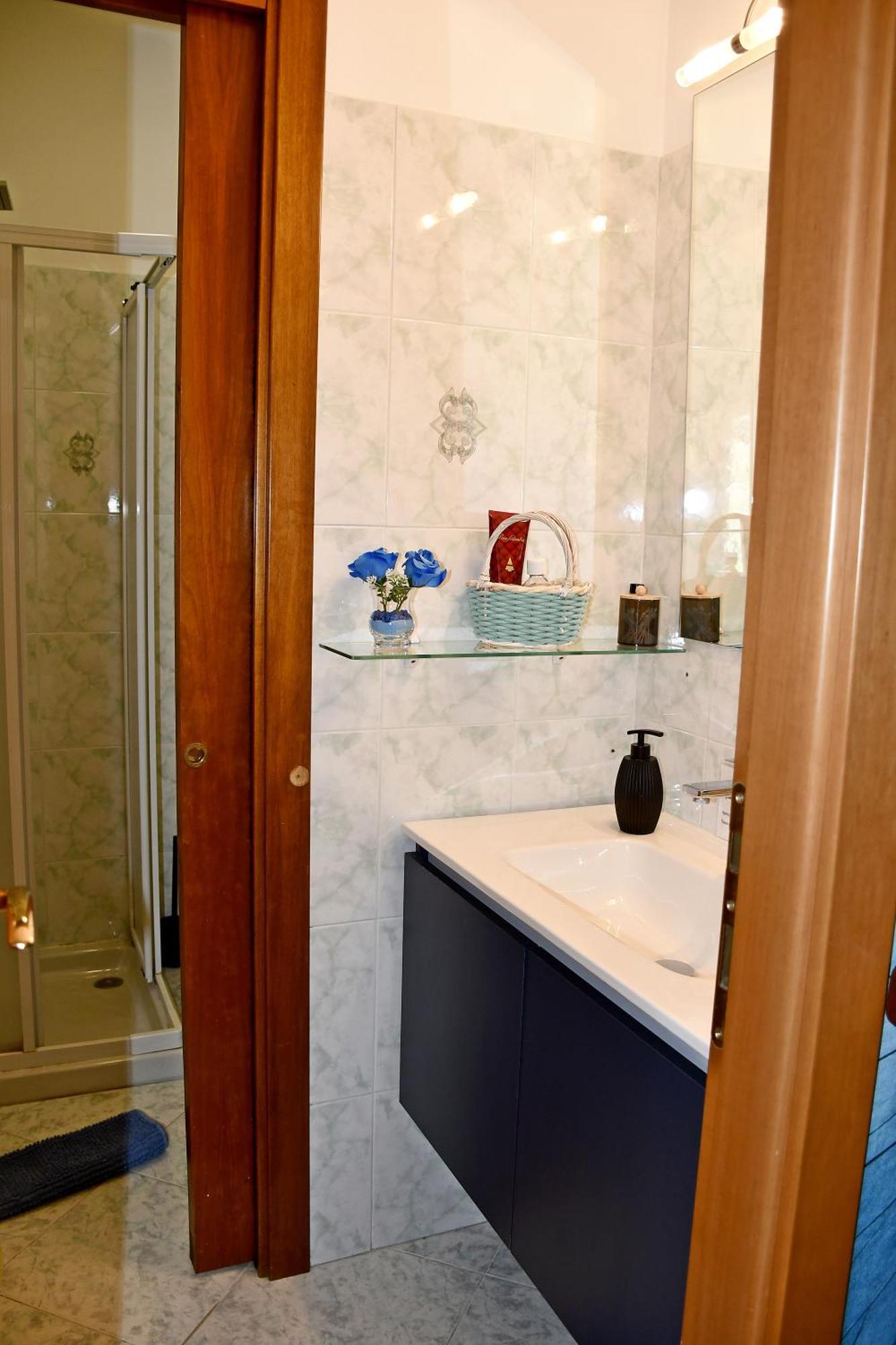 דירות ונטימיגליה Casa Rina מראה חיצוני תמונה